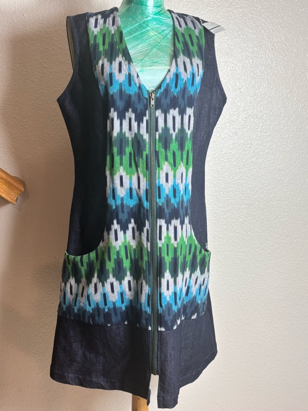 Printed Front Zip Tunic Vest in Blue and Green